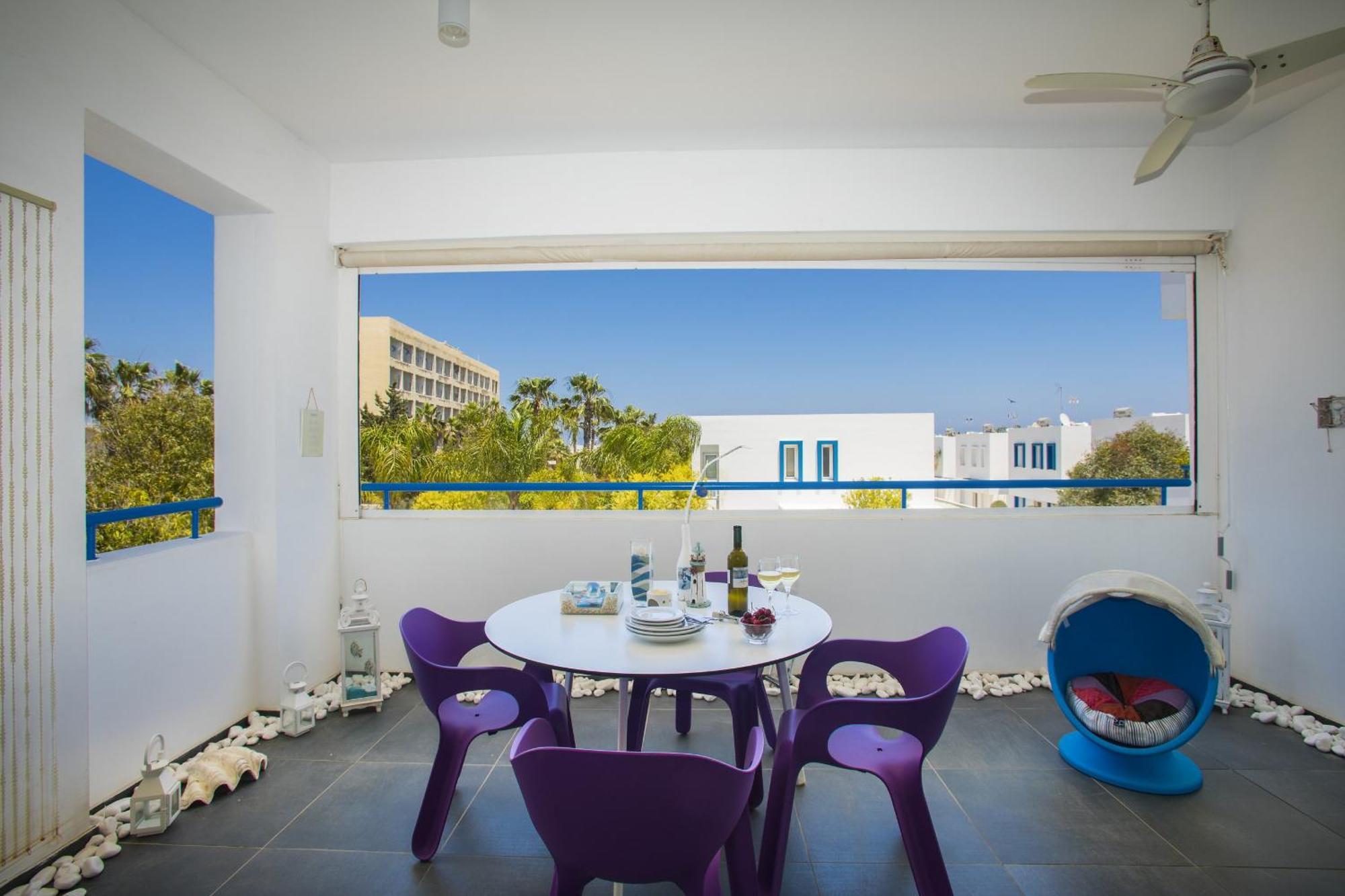 Aster Seaside Apartment *